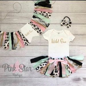 “Wild one” Onesie, Tutu, bow And High Chair Tutu for first birthday party